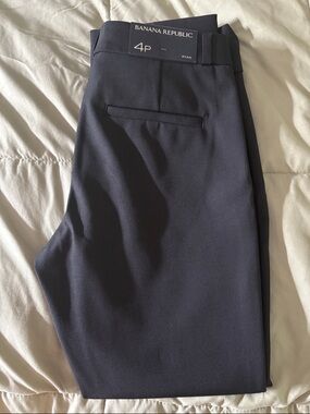Banana Republic Navy Slim Dress Pants 4P NWT